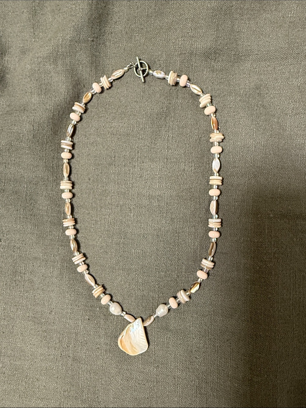 Handmade Pink Shell Bead Necklace with Pendant